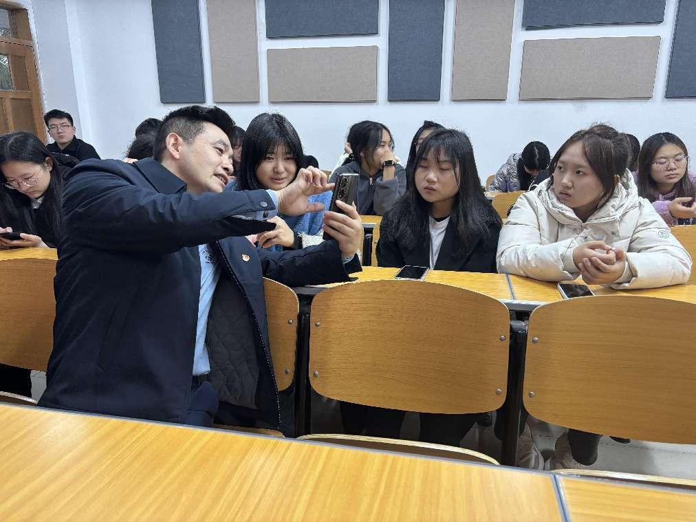 b8cdfac4b3b0a06c2b272de4c736fee